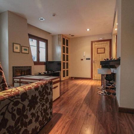 Apartamentos Turisticos Aguas De Víznar 外观 照片